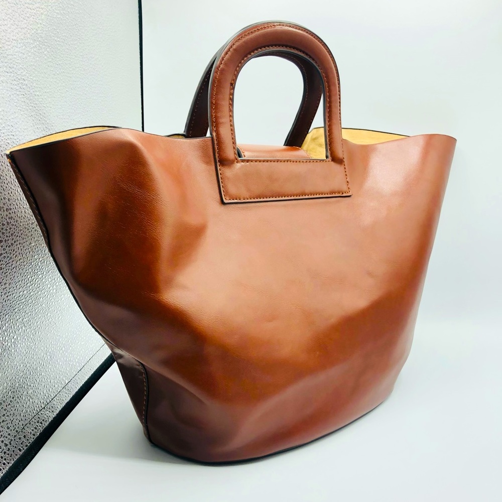 Brown Leather Mango Tote bag!
